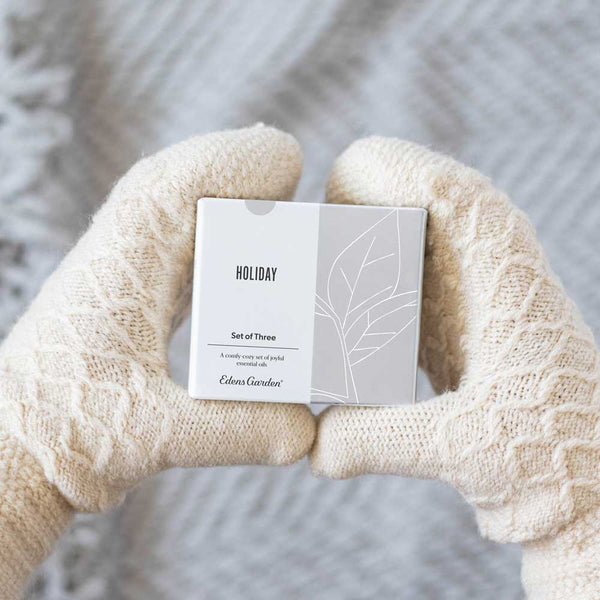 Create Your Own Essential Oil Set For The Holidays | Edens Garden