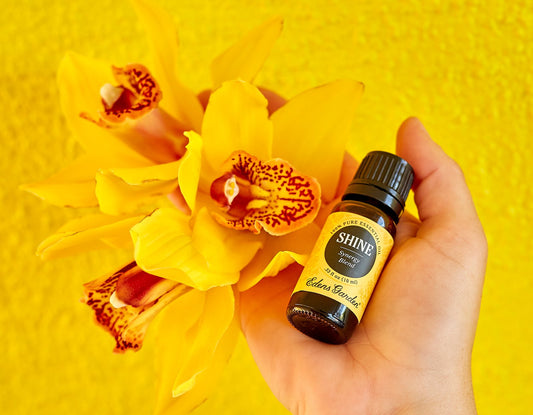 Our Favorite Energizing Essential Oils for a Midday Pick-Me-Up