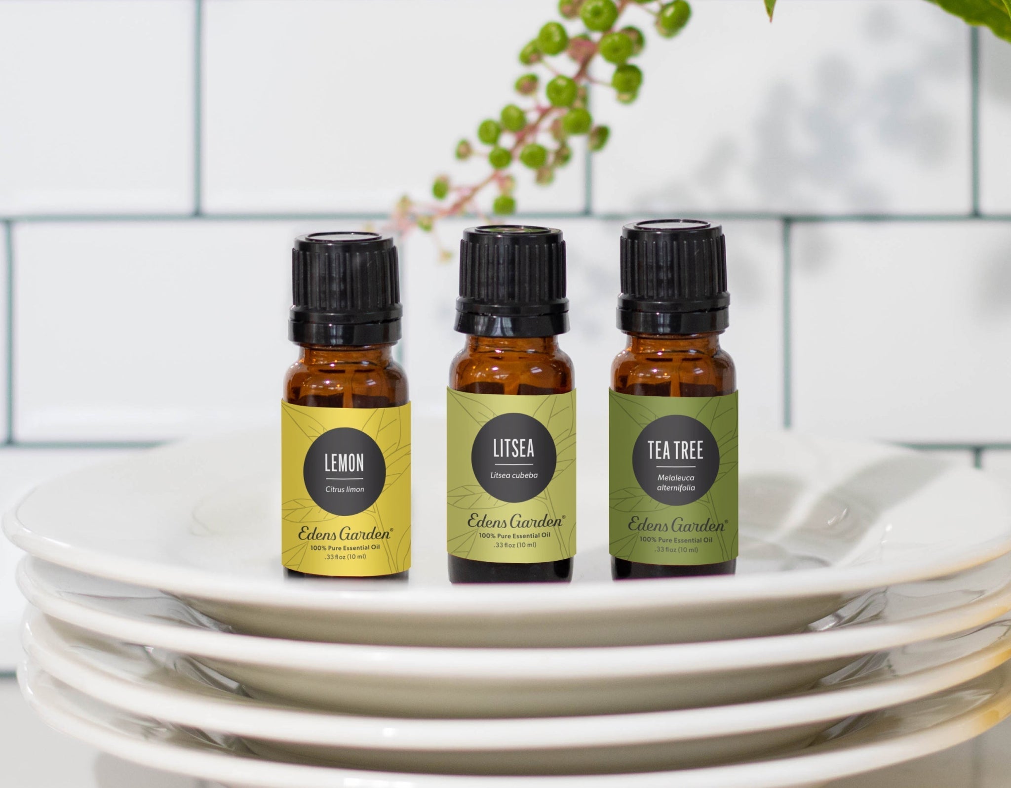 DIY: Natural Counter Spray That Makes Your Kitchen Smell Incredible
