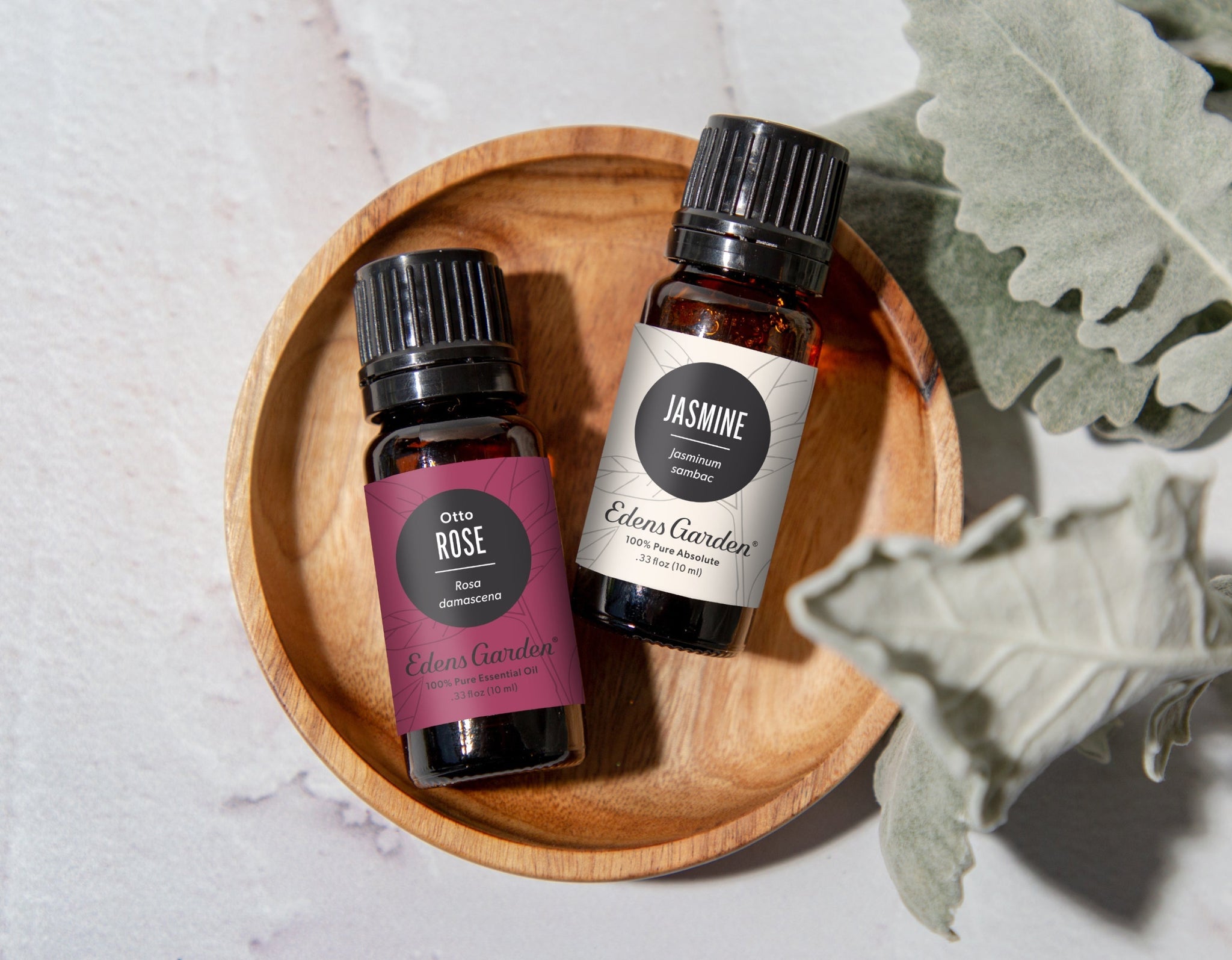 What's the Difference Between Absolutes and Essential Oils?