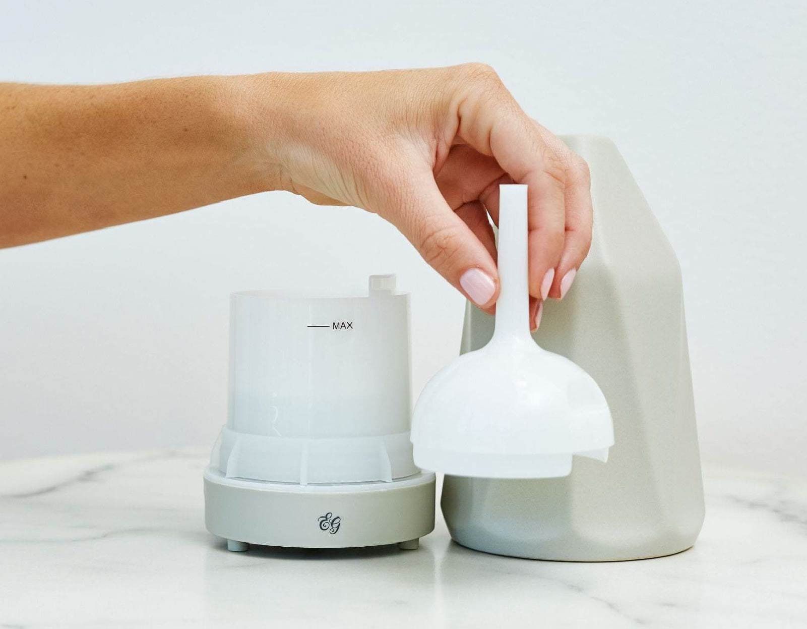 How to clean an essential oil diffuser - Reviewed