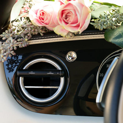 Essential oil diffuser in car vent