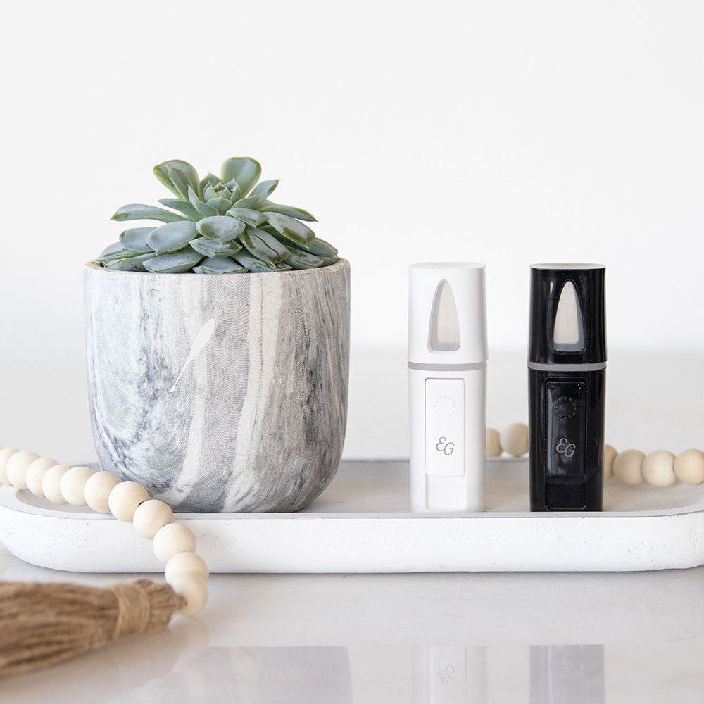 Mio Mist Portable Diffuser - Essential Oil Mister - Black & White